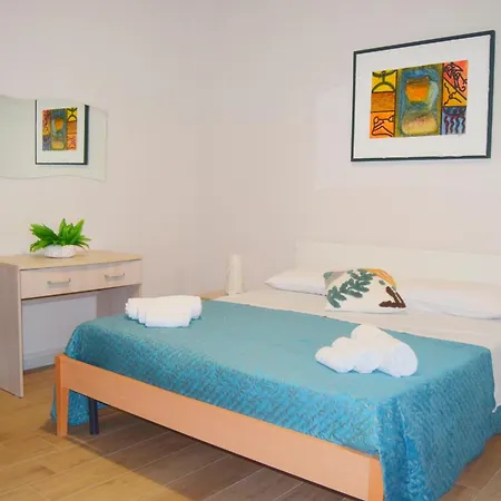 Couette-café Tenuta Due Pini 3*